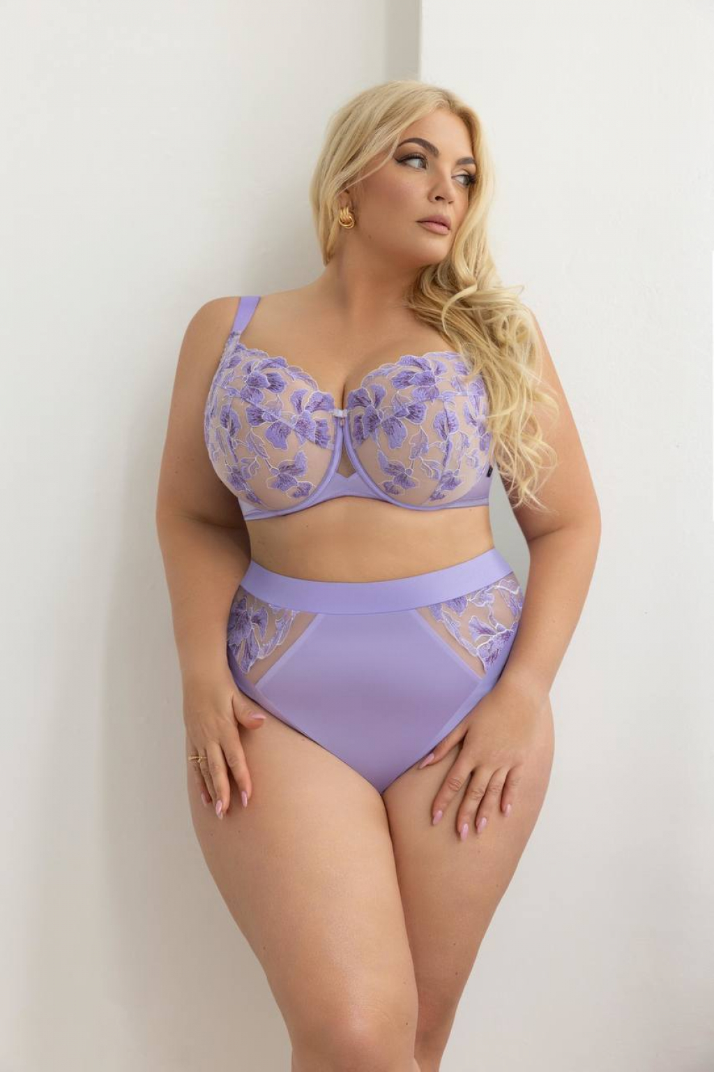 Бюстгальтер LILI Soft Full Cup